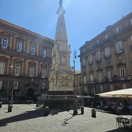 Niloufar * 나폴리